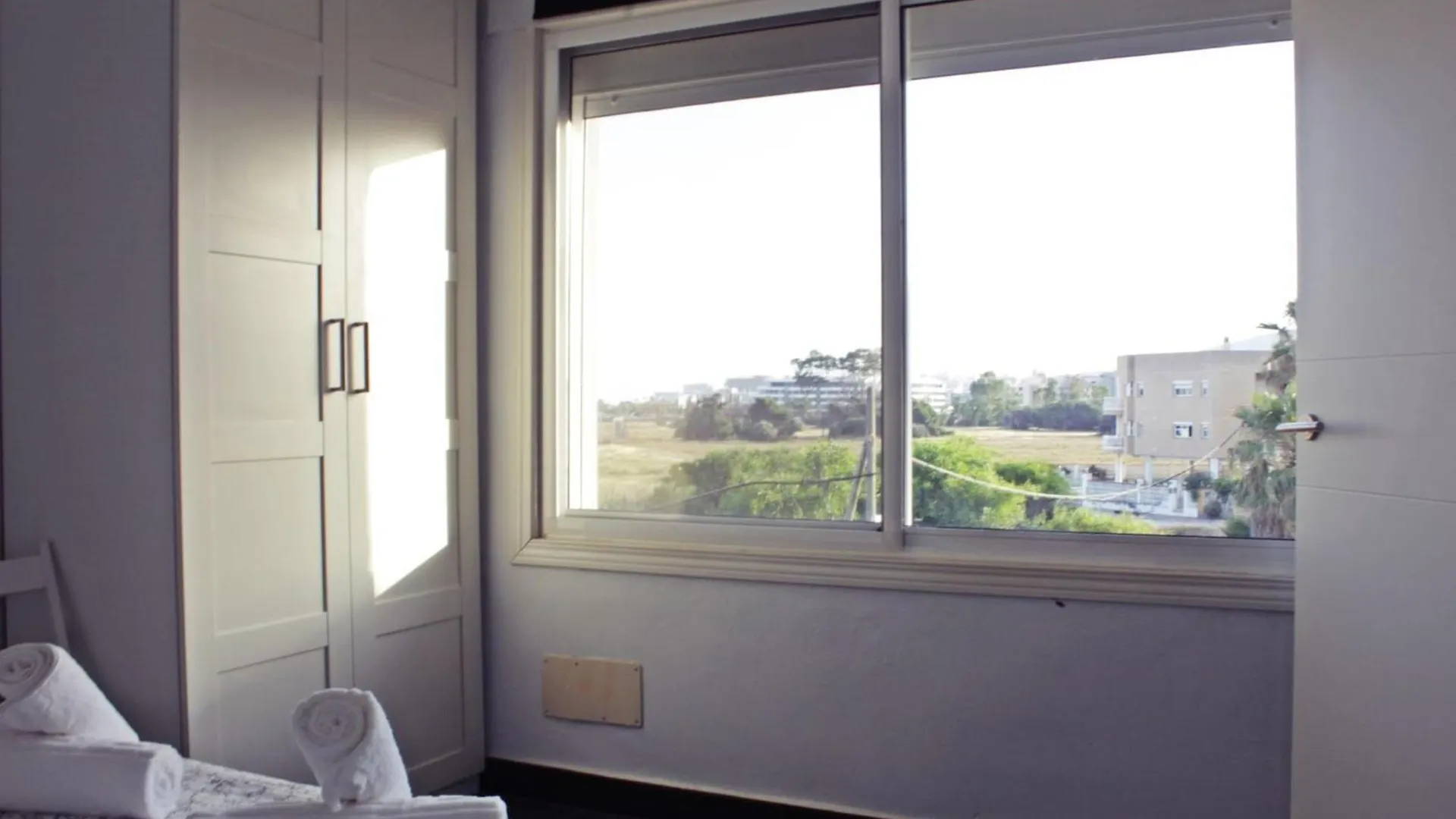 Precioso Apartamento Los Alamos Playa Golf 토레몰리노스 0*,  스페인
