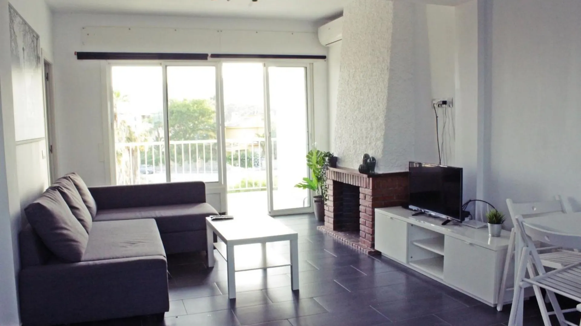 Precioso Apartamento Los Alamos Playa Golf Torremolinos